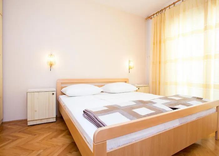 Apartament Ester Mit Terrasse By Interhome Punat