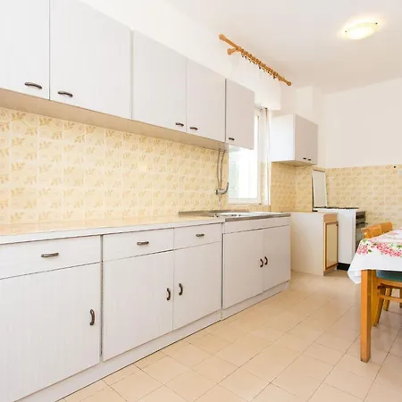 Ester Mit Terrasse By Interhome פונאנט